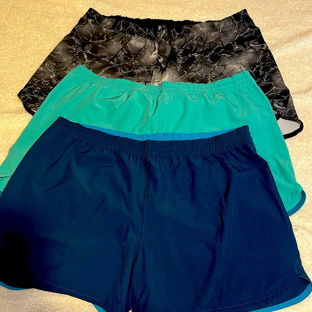 Brand new never worn bass pro women’s shorts
